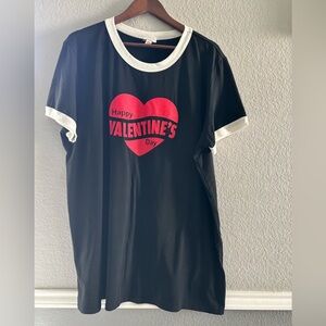 LuLaRoe Valentine’s Day Graphic Tee Women’s 3XL Black White Ringer Top